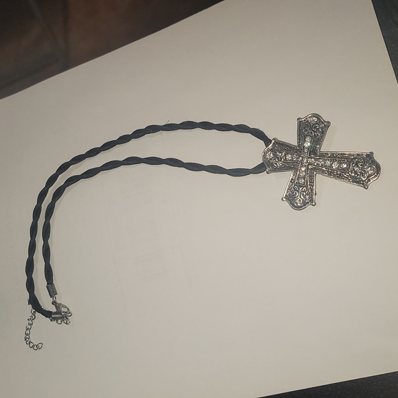 Vintage Jewelry - Unisex silver rhinestone cross choker necklace Gothic goth